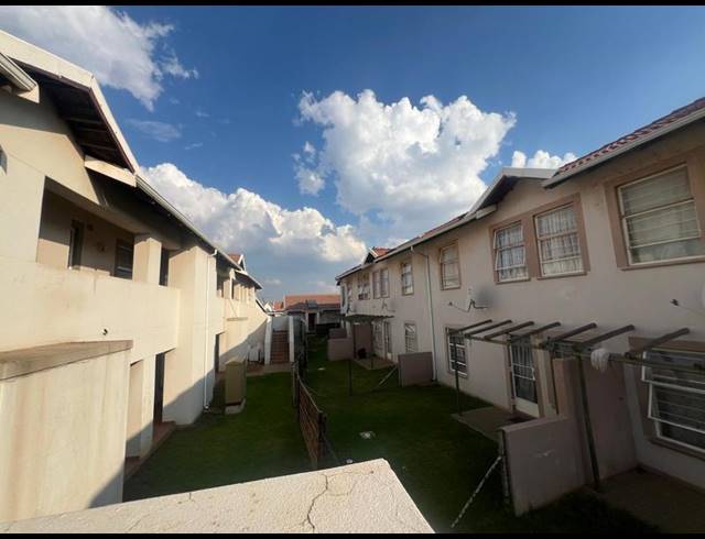 2 BEDROOM APARTMENT FOR SALE IN AUREUS